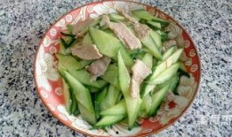 炒瓜吃中毒视频,食品安全不容忽视