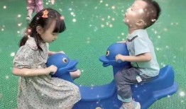 娃娃吃瓜手势舞教学视频,轻松学跳夏日热门舞蹈