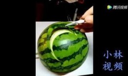 农场吃哈密瓜的视频,甜蜜哈密瓜，尽享丰收滋味