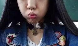 抖音网红写字女神吃瓜视频,趣味横生，字迹间尽显幽默风趣