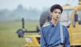 黄明昊不愧是吃瓜达人视频