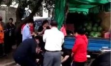 吃瓜爆料女人打架视频,吃瓜群众目睹的惊人女子打架现场