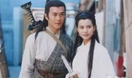 姑姑吃瓜视频在线观看,姑姑吃瓜视频，带你领略网络娱乐新风尚