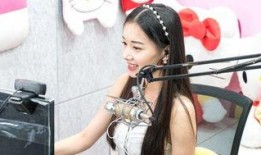 第三视角主播吃瓜视频,主播吃瓜现场，笑料百出！