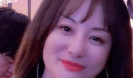 张艺兴吃瓜翻车视频,明星人设崩塌背后的真相