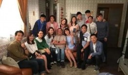 普通话吃瓜的视频