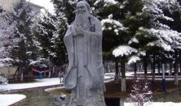 孔子像原视频吃瓜,穿越千年的幽默一幕