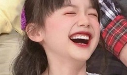 超可爱萌娃吃瓜视频下载,超可爱瞬间，萌化你的心！