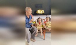 双胞胎吃冰瓜视频大全,萌态百出视频大盘点