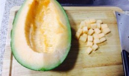 鸭子吃哈密瓜视频大全,鸭子品尝哈密瓜的欢乐瞬间大盘点